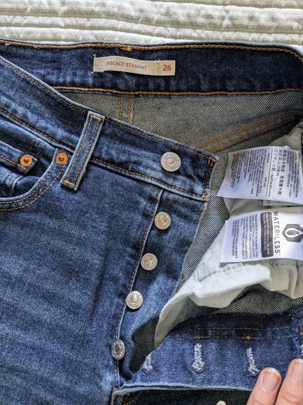 Levi's Ribcage Straight - Picture 3 of 6